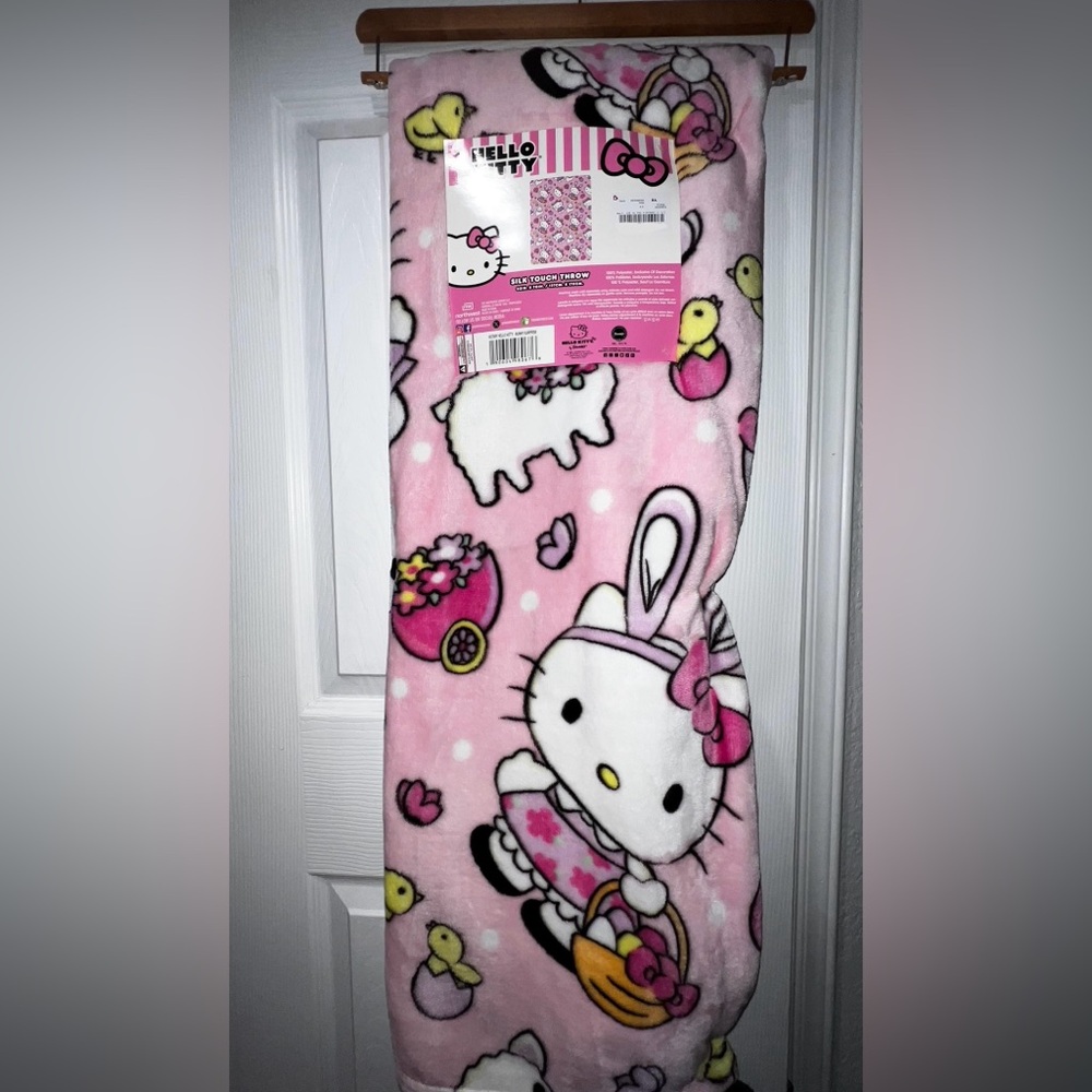 Hello Kitty Blanket